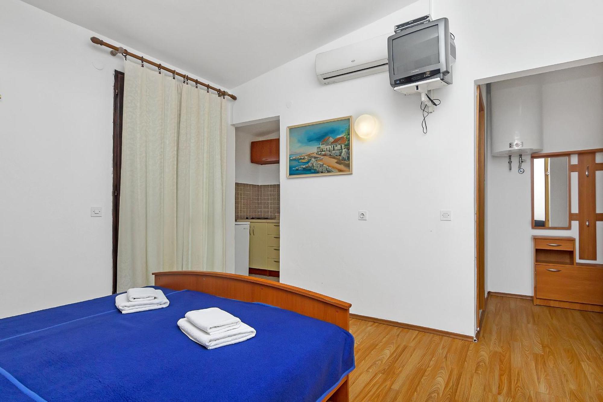 Apartmani Cico Gdinj Екстер'єр фото