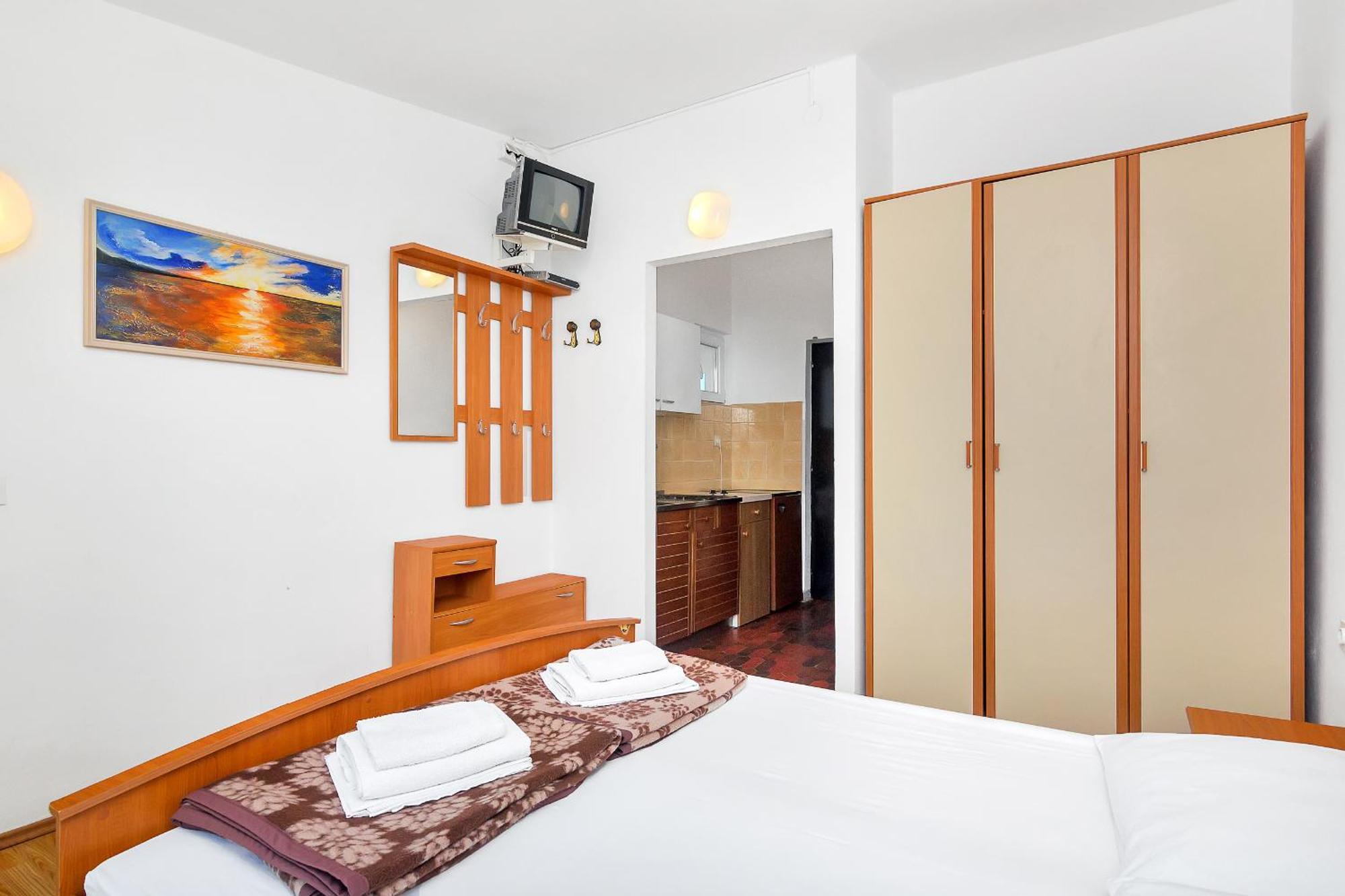 Apartmani Cico Gdinj Екстер'єр фото