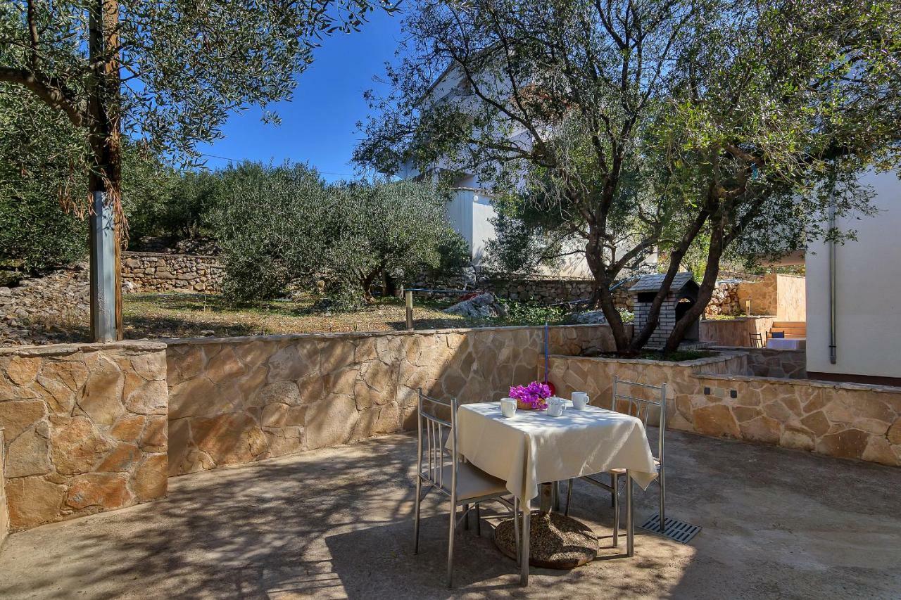 Apartmani Cico Gdinj Екстер'єр фото